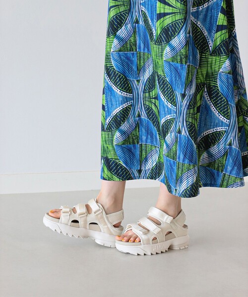Ray BEAMS(レイビームス)の「FILA × Ray BEAMS / 別注 DISRUPTOR SANDAL(サンダル・レディース・ホワイト/ブラック・23.0cm/24.0cm/25.0cm)」の8枚目の写真