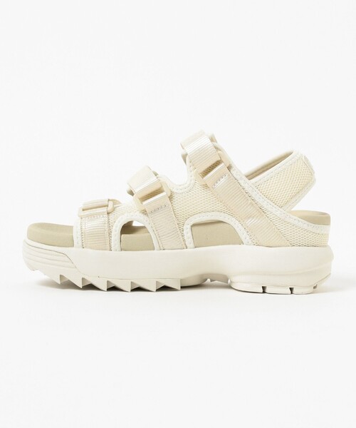 Ray BEAMS(レイビームス)の「FILA × Ray BEAMS / 別注 DISRUPTOR SANDAL(サンダル・レディース・ホワイト/ブラック・23.0cm/24.0cm/25.0cm)」の5枚目の写真