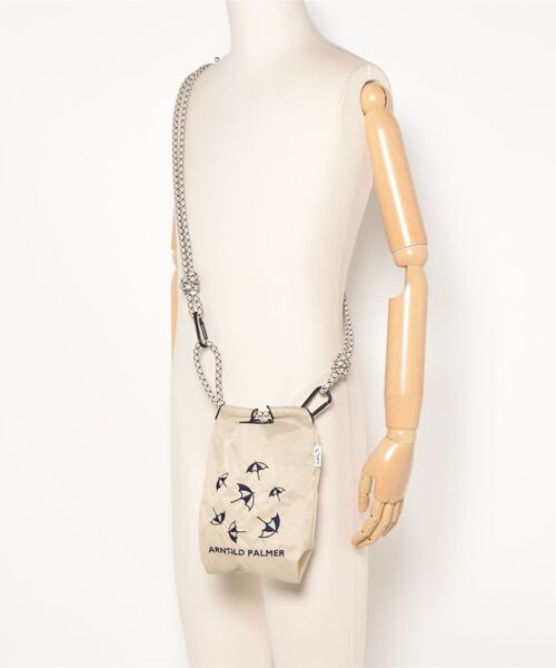 Arnold Palmer（アーノルドパーマー）の「ミックスコード グラフィック ショルダーバッグ（ショルダーバッグ・レディース・ブラック/オフホワイト/ベージュ・F）」の15枚目の写真