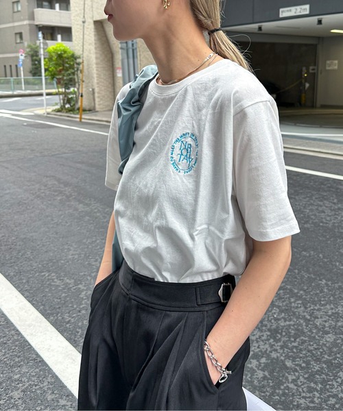 feepur（フェピュール）の「エンブロイダリーロゴカラーTee（Tシャツ/カットソー・レディース・チャコールグレー/オフホワイト/グリーン/ピンク/ネイビー・MEDIUM）」の15枚目の写真