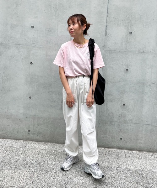 feepur（フェピュール）の「エンブロイダリーロゴカラーTee（T