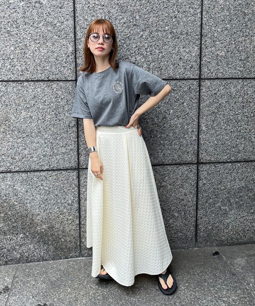 feepur（フェピュール）の「エンブロイダリーロゴカラーTee（Tシャツ/カットソー・レディース・チャコールグレー/オフホワイト/グリーン/ピンク/ネイビー・MEDIUM）」の12枚目の写真