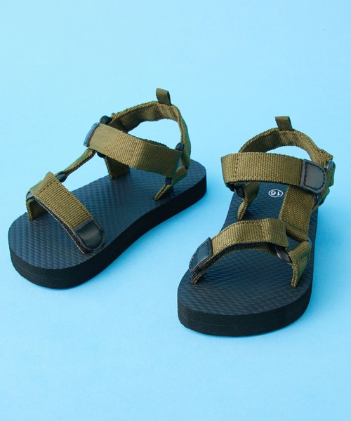 SHISKY（シスキー）の「SHISKY / シスキー バックル マジックテープ 溝入りソール サンダル キッズ（サンダル・キッズ・レッド/ベージュ系/ブラウン/ネイビー系/ベージュ/ブラック/ブラック系/ブラウン系/カーキ/カーキ系/ネイビー/レッド系・21/19/18/17/20/22/16）」の8枚目の写真