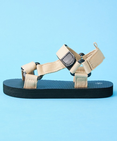 SHISKY（シスキー）の「SHISKY / シスキー バックル マジックテープ 溝入りソール サンダル キッズ（サンダル・キッズ・レッド/ベージュ系/ブラウン/ネイビー系/ベージュ/ブラック/ブラック系/ブラウン系/カーキ/カーキ系/ネイビー/レッド系・21/19/18/17/20/22/16）」の21枚目の写真