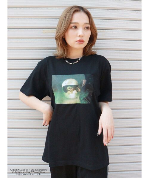 MURUA（ムルーア）の「【GREMLiNS】フォトプリントTシャツ（Tシャツ/カットソー・レディース・ホワイト/ブラック・FREE）」の12枚目の写真