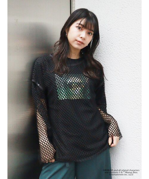 MURUA（ムルーア）の「【GREMLiNS】フォトプリントTシャツ（Tシャツ/カットソー・レディース・ホワイト/ブラック・FREE）」の17枚目の写真