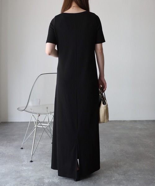 Riberry（リベリー）の「スクエアネックテレコワンピース（ワンピース・レディース・ブラック/アイボリー/オートミール・FREE）」の7枚目の写真