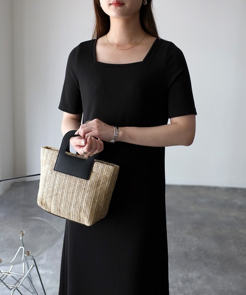 Riberry（リベリー）の「スクエアネックテレコワンピース（ワンピース・レディース・ブラック/アイボリー/オートミール・FREE）」の8枚目の写真