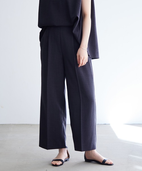 for/c（フォーシー）の「リネンライクタックストレートパンツ【サスティナブル】（その他パンツ・レディース・ブラック/チャコール/ベージュ/イエロー・M/L/LL）」の7枚目の写真