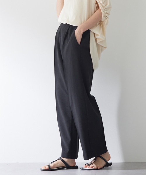 for/c（フォーシー）の「リネンライクタックストレートパンツ【サスティナブル】（その他パンツ・レディース・ブラック/チャコール/ベージュ/イエロー・M/L/LL）」の20枚目の写真