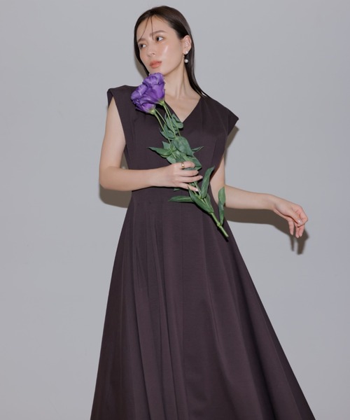 anuans（アニュアンス）の「ウエストタックカットフレア