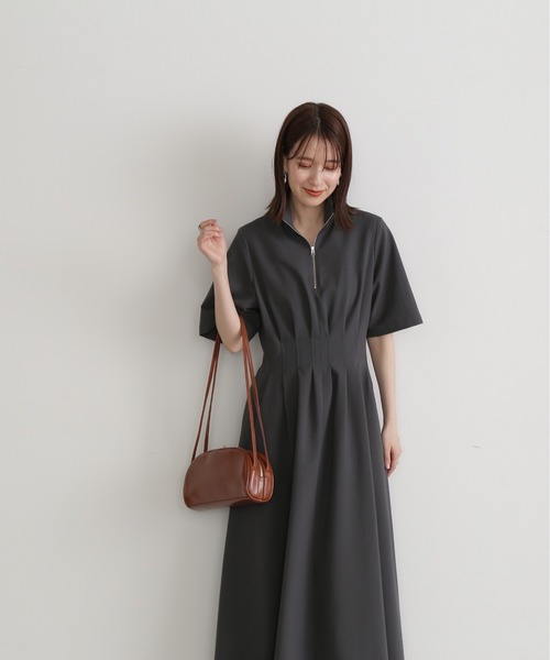 N.(N. Natural Beauty Basic)(エヌエヌナチュラルビューティーベーシック)の「◆スタンドハーフジップワンピース(ワンピース・レディース・ライトベージュ/グレー・MEDIUM)」の3枚目の写真