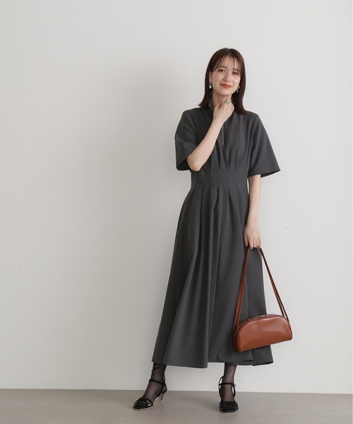 N.(N. Natural Beauty Basic)(エヌエヌナチュラルビューティーベーシック)の「◆スタンドハーフジップワンピース(ワンピース・レディース・ライトベージュ/グレー・MEDIUM)」の12枚目の写真