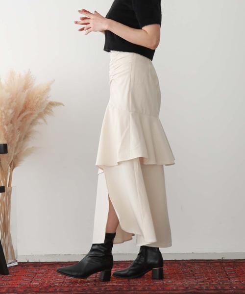 archives（アルシーヴ）の「ギャザーアシメラッフルスカート（スカート・レディース・ブラウン/ブラック/アイボリー・MEDIUM）」の7枚目の写真