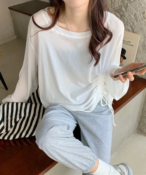 LADY LIKE(レディライク)の「ドローストリングゆったりシアートップス(Tシャツ/カットソー・レディース・ブラック/ホワイト・M)」の5枚目の写真