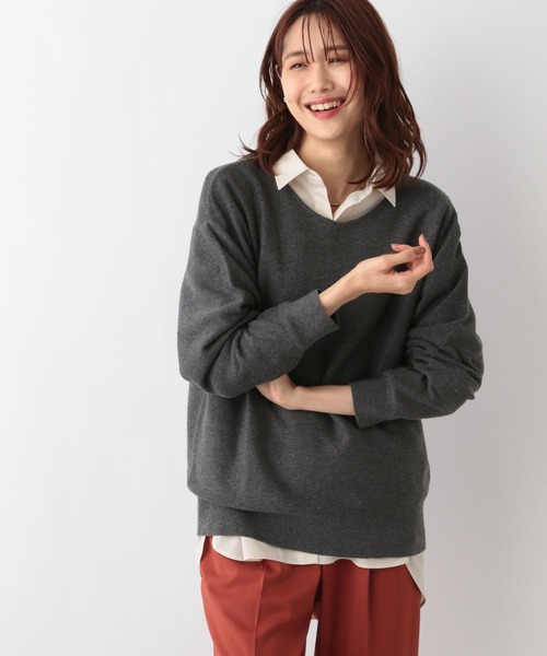 GLOBAL WORK（グローバルワーク）の「トリプルイージーVネックプルオーバー/194242（ニット/セーター・レディース・ベージュ/イエロー/アイボリー/ブルー系その他/グレー/ベージュ系その他/ホワイト系その他/ボルドー/チャコールグレー/ネイビー/ラベンダー/オレンジ系その他/ブラック・LARGE/MEDIUM/SMALL）」の5枚目の写真