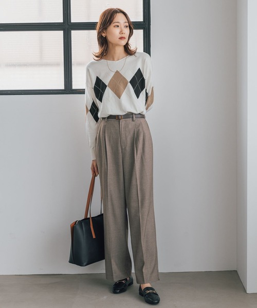 GLOBAL WORK（グローバルワーク）の「トリプルイージーVネックプルオーバー/194242（ニット/セーター・レディース・ベージュ/イエロー/アイボリー/ブルー系その他/グレー/ベージュ系その他/ホワイト系その他/ボルドー/チャコールグレー/ネイビー/ラベンダー/オレンジ系その他/ブラック・LARGE/MEDIUM/SMALL）」の15枚目の写真