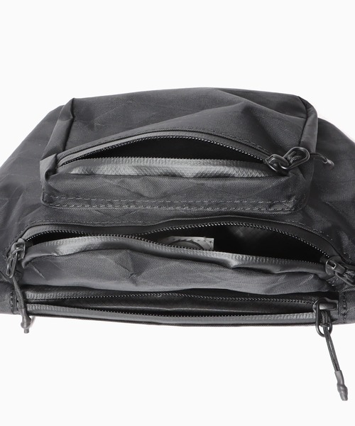 BURLAP OUTFITTER(バーラップアウトフィッター)の「BURLAP OUTFITTER/バーラップアウトフィッター WAIST BAG ウエストバッグ(ボディバッグ/ウエストポーチ・メンズ・グレー系/ブラック/パープル・ONE SIZE)」の5枚目の写真