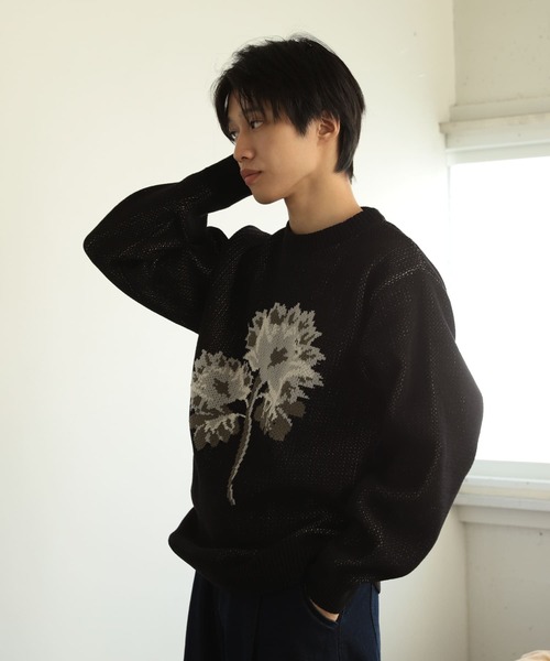 SENSE OF PLACE by URBAN RESEARCH(センスオブプレイスバイアーバンリサーチ)の「モールフラワーモチーフクルーネックセーター(ニット/セーター・メンズ・ブラック/アイボリー/ボルドー・LARGE/MEDIUM)」の14枚目の写真