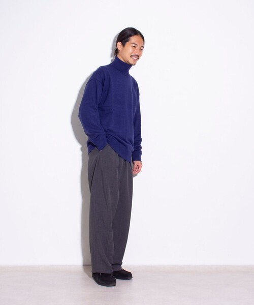 GLOSTER（グロスター）の「【限定展開】【GLOSTER/グロスター】ハイゲージ タートルネックニット（ニット/セーター・メンズ・ブルー/ブラウン/アイボリー/ブラック・M/L/XL）」の5枚目の写真
