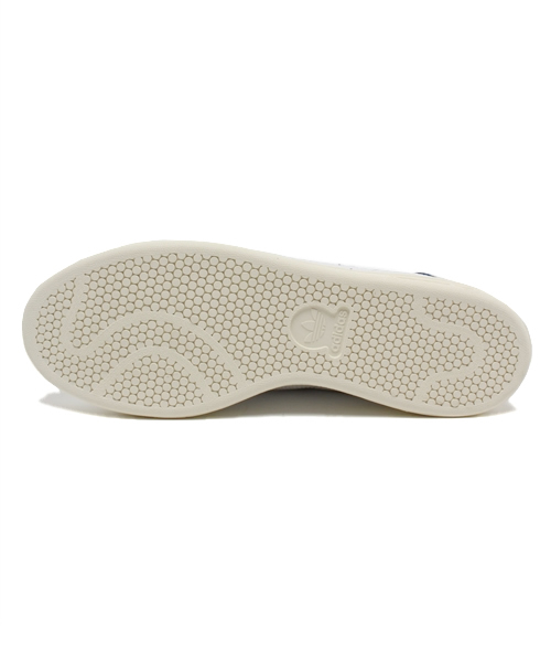 adidas Originals(アディダスオリジナルス)の「ユニセックス アディダス スタンスミス コンフォート ベルクロ adidas STAN SMITH CF B24534(スニーカー・メンズ・ホワイト・26.5cm/27cm/23cm/28cm/24cm/24.5cm/23.5cm/28.5cm/27.5cm)」の4枚目の写真