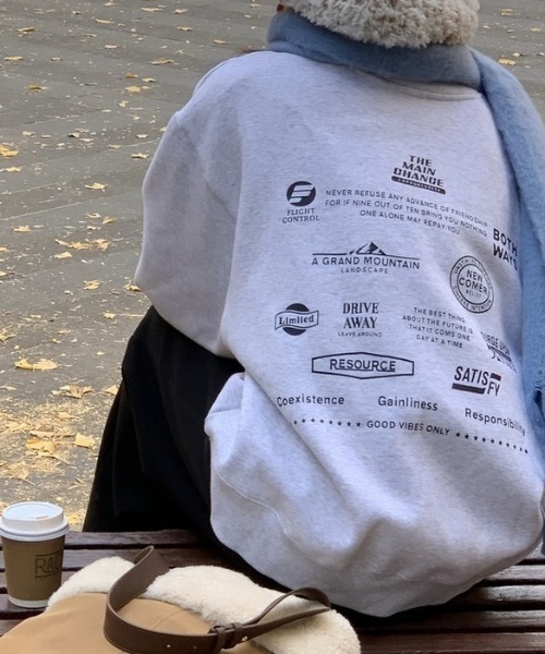 Vipoa(ヴィポア)の「バックデザインオーバースウェット(スウェット・レディース・グレー・FREE)」の2枚目の写真