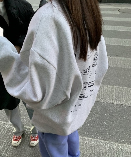 Vipoa(ヴィポア)の「バックデザインオーバースウェット(スウェット・レディース・グレー・FREE)」の3枚目の写真