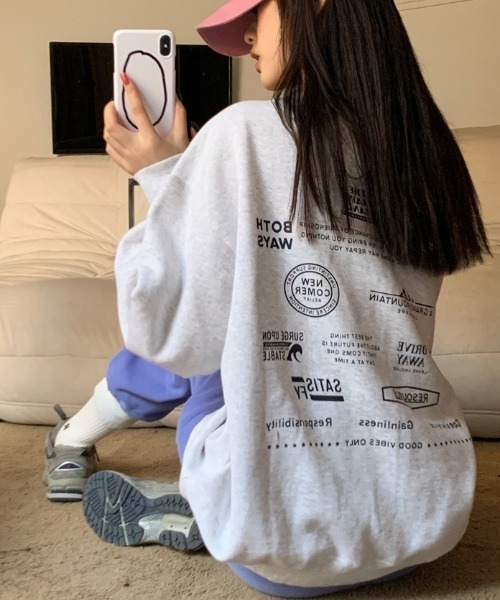 Vipoa(ヴィポア)の「バックデザインオーバースウェット(スウェット・レディース・グレー・FREE)」の20枚目の写真