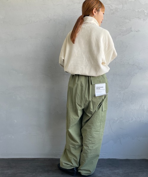 THOUSAND MILE（サウザンドマイル）の「[THOUSAND MILE/サウザンド マイル] ニットフリース タートルネックプルオーバー（ニット/セーター・レディース・ブラック/オフホワイト/ベージュ・F）」の12枚目の写真