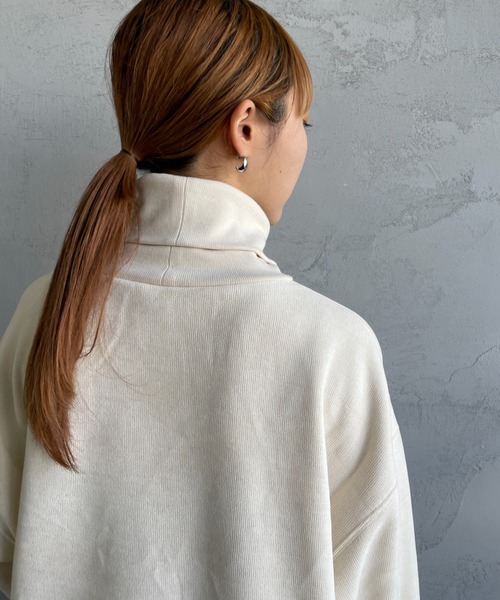 THOUSAND MILE（サウザンドマイル）の「[THOUSAND MILE/サウザンド マイル] ニットフリース タートルネックプルオーバー（ニット/セーター・レディース・ブラック/オフホワイト/ベージュ・F）」の17枚目の写真