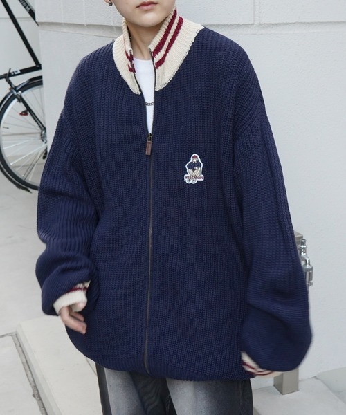 Red Cap Girl(レッドキャプガール)の「【RED CAP GIRL】23AW リブ編み ワンポイント胸ワッペン刺繍 ビッグシルエット フルジップドライバーズニット(カーディガン/ボレロ・メンズ・ブラック/ネイビー・M/L)」の14枚目の写真