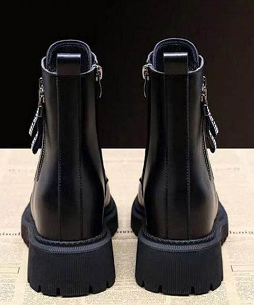 Miniministore(ミニミニストア)の「トラックソールブーツ 厚底ショートブーツ(ブーツ・レディース・オフホワイト/ブラック・22.5cm/24.0cm/24.5cm/23.0cm/23.5cm)」の16枚目の写真