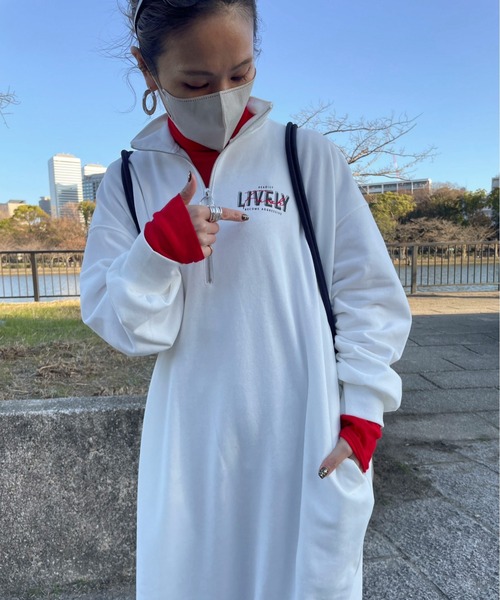 feepur by saya(フェピュールバイサヤ)の「【XSサイズあり】ハーフジップロゴスウェットワンピース(ワンピース・レディース・オフホワイト/ブラック/オートミール/杢グレー・MEDIUM/X-SMALL)」の22枚目の写真
