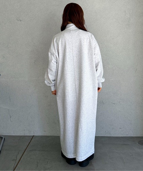 feepur by saya(フェピュールバイサヤ)の「【XSサイズあり】ハーフジップロゴスウェットワンピース(ワンピース・レディース・オフホワイト/ブラック/オートミール/杢グレー・MEDIUM/X-SMALL)」の19枚目の写真