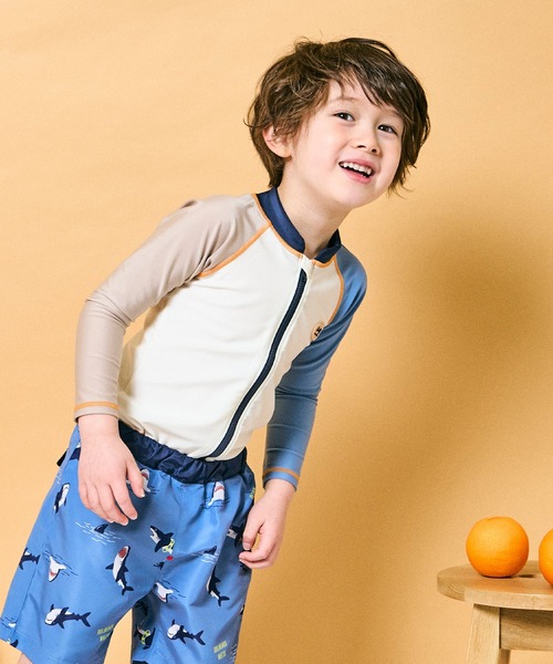 apres les cours（アプレレクール）の「【UVカット】バイカラーラッシュガード（ラッシュガード・キッズ・アイボリー/ベージュ・80/90/100/110/120/130/140）」の5枚目の写真