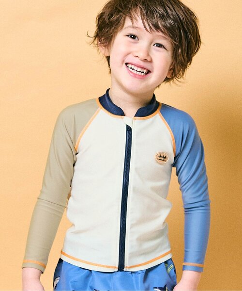 apres les cours（アプレレクール）の「【UVカット】バイカラーラッシュガード（ラッシュガード・キッズ・アイボリー/ベージュ・80/90/100/110/120/130/140）」の4枚目の写真