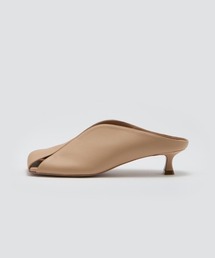 PELLICO（ペリーコ）の「ALICE ミュール 3.5cm BUTTER MILK（サンダル