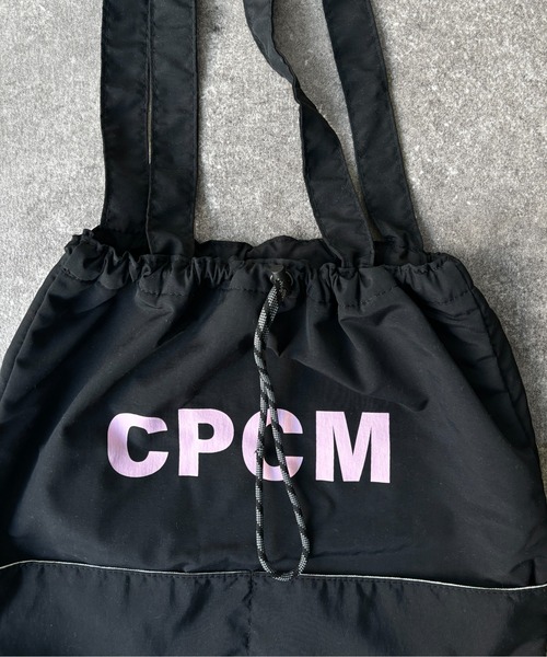 CPCM(シーピーシーエム)の「アソートカラーロゴトート(トートバッグ・レディース・イエロー/アイボリー/グリーン/ブラック/シルバー/ブルー/オレンジ/ブルー系その他/オレンジ系その他/ネイビー/レッド/ブラウン系その他/ブラウン系その他2/グリーン系その他2/グリーン系その他/ピンク/ホワイト系その他・FREE)」の21枚目の写真