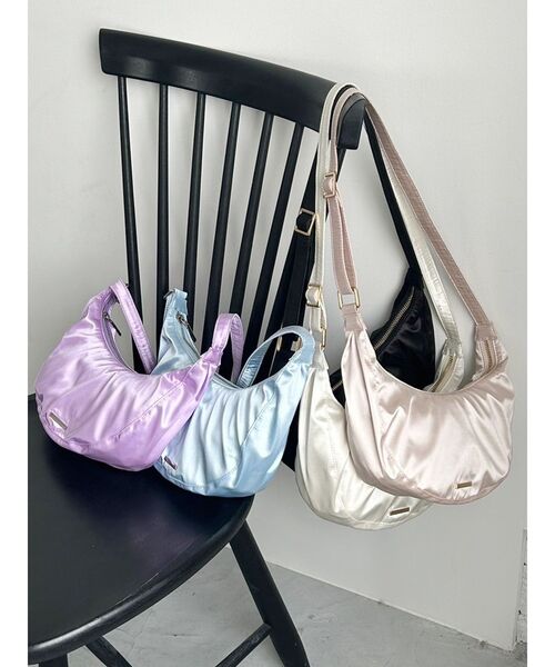 MERCURYDUO(マーキュリーデュオ)の「ハーフムーンショルダーBAG(ショルダーバッグ・レディース・オフホワイト/ピンク/ライトブルー/ブラック/ラベンダー・FREE)」の17枚目の写真