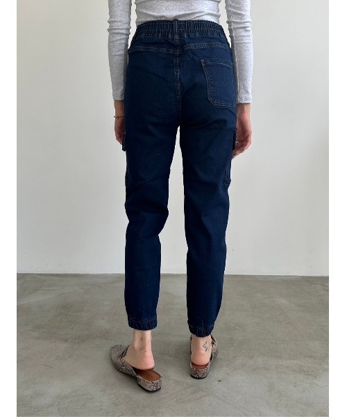 DAIS-Y（デイジー）の「【低身長さんサイズ】スリムジョガーデニムパンツ（デニムパンツ・レディース・ネイビー・M）」の16枚目の写真