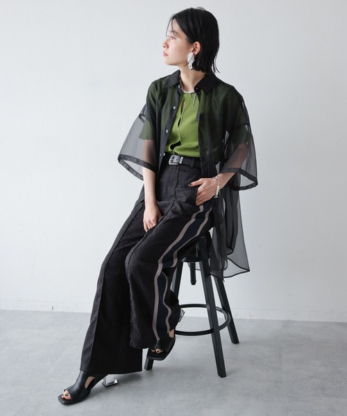 HARE（ハレ）の「フロントカットアウトリブトップス(HARE)（Tシャツ/カットソー・レディース・ブラック/グリーン・FREE）」の5枚目の写真