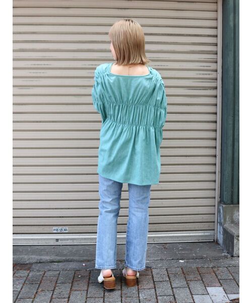 Ungrid（アングリッド）の「リネン混ギャザーノースリブラウス（シャツ/ブラウス・レディース・アイボリー/ターコイズブルー/ブラウン・FREE）」の11枚目の写真