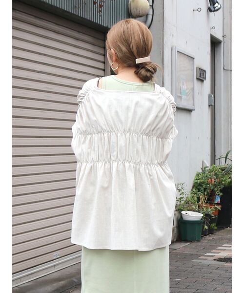 Ungrid（アングリッド）の「リネン混ギャザーノースリブラウス（シャツ/ブラウス・レディース・アイボリー/ターコイズブルー/ブラウン・FREE）」の20枚目の写真