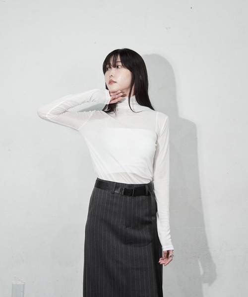 Y/lim(イリム)の「シアータートルネックもっちりロンT(Tシャツ/カットソー・レディース・グレー/ブラック/オフホワイト/ブラウン・M/L/S)」の12枚目の写真