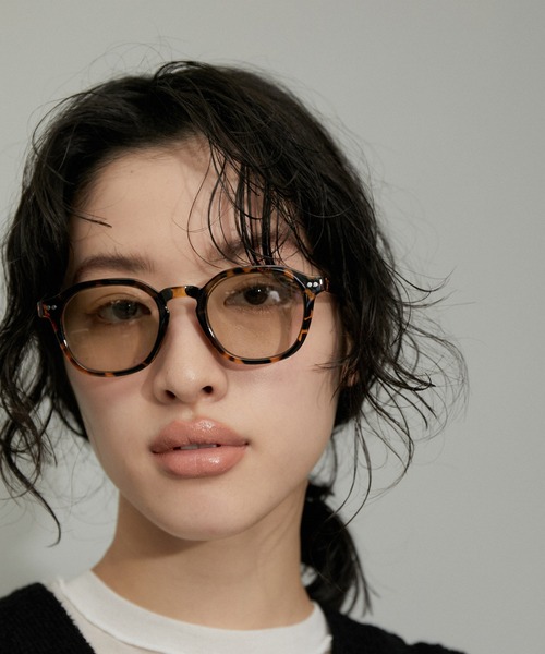 ADAM ET ROPE'（アダムエロペ）の「【WEB限定】太セルフレームサングラス（メガネ・レディース・ブラック/ダークブラウン/ブラック系その他・FREE）」の3枚目の写真