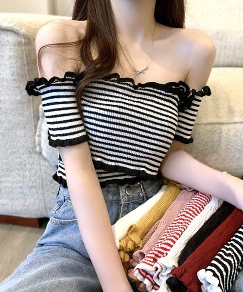 REMUR(レミュール)の「オフショルダートップス 半袖 ショート丈(Tシャツ/カットソー・レディース・ブラック×ホワイト/ホワイト×ブラック/ホワイト×レッド/ベージュ/イエロー/ピンク/レッド/ホワイト/ブラック・M)」の6枚目の写真