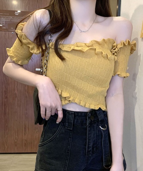 REMUR(レミュール)の「オフショルダートップス 半袖 ショート丈(Tシャツ/カットソー・レディース・ブラック×ホワイト/ホワイト×ブラック/ホワイト×レッド/ベージュ/イエロー/ピンク/レッド/ホワイト/ブラック・M)」の8枚目の写真