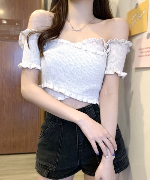 REMUR(レミュール)の「オフショルダートップス 半袖 ショート丈(Tシャツ/カットソー・レディース・ブラック×ホワイト/ホワイト×ブラック/ホワイト×レッド/ベージュ/イエロー/ピンク/レッド/ホワイト/ブラック・M)」の10枚目の写真