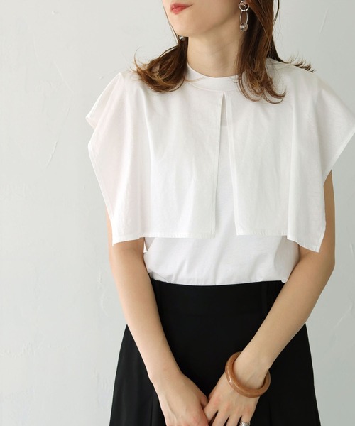 HER CLOSET(ハークローゼット)の「【vingtrois】シルケットビックカラースリットケープデザインブラウスTシャツ(Tシャツ/カットソー・レディース・ブラック/ホワイト/チャコールグレー/ブルー/グレイッシュベージュ・M)」の3枚目の写真