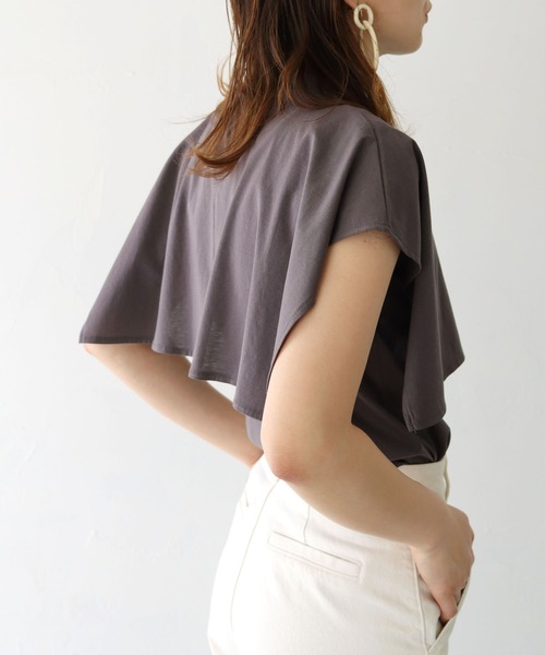 HER CLOSET(ハークローゼット)の「【vingtrois】シルケットビックカラースリットケープデザインブラウスTシャツ(Tシャツ/カットソー・レディース・ブラック/ホワイト/チャコールグレー/ブルー/グレイッシュベージュ・M)」の13枚目の写真